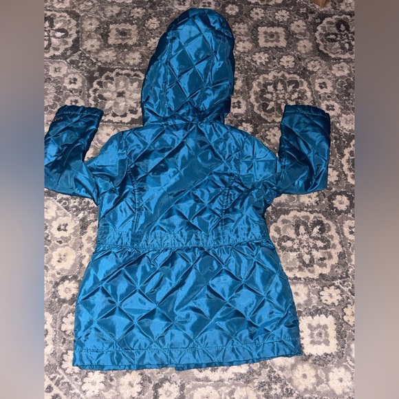 Lot of dresses and coat size 4T name brand - Picture 11 of 12